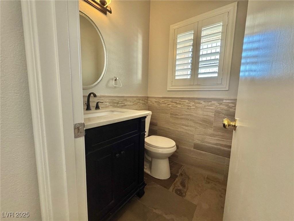 4330 Spruce Grove St - Photo 4 of 30