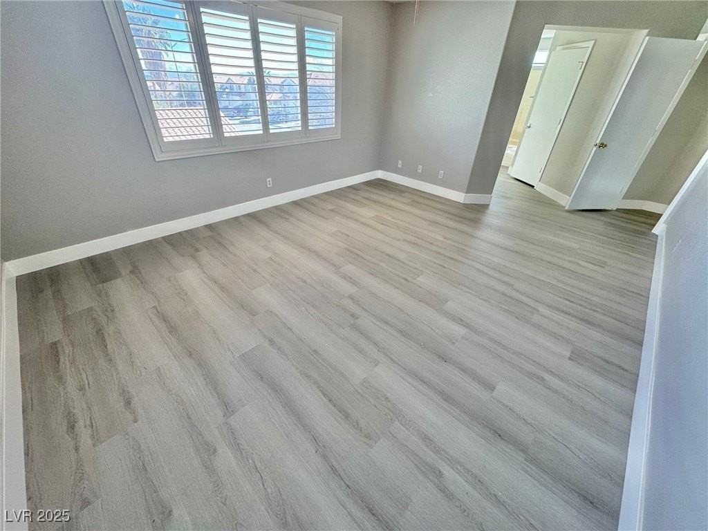 4330 Spruce Grove St - Photo 6 of 30