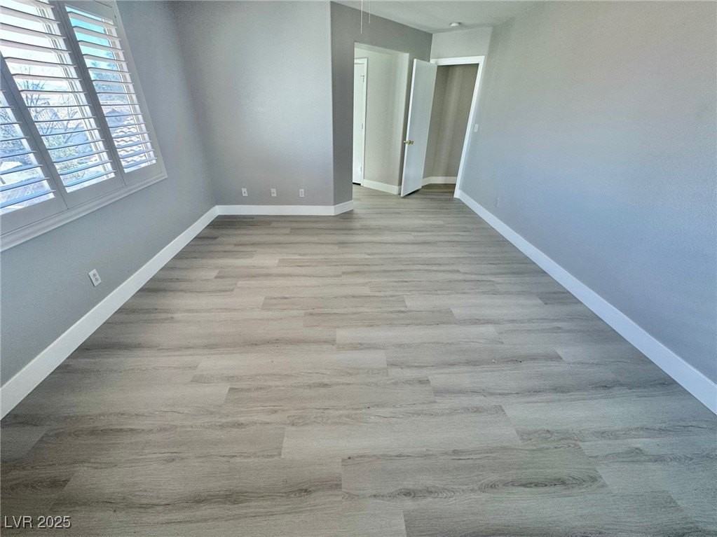 4330 Spruce Grove St - Photo 7 of 30