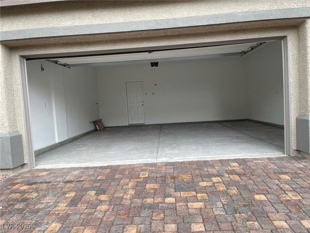 10606 Sariah Skye Avenue - Photo 4 of 35