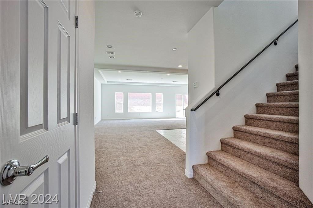 7771 Bright Lodge St - Photo 5 of 35