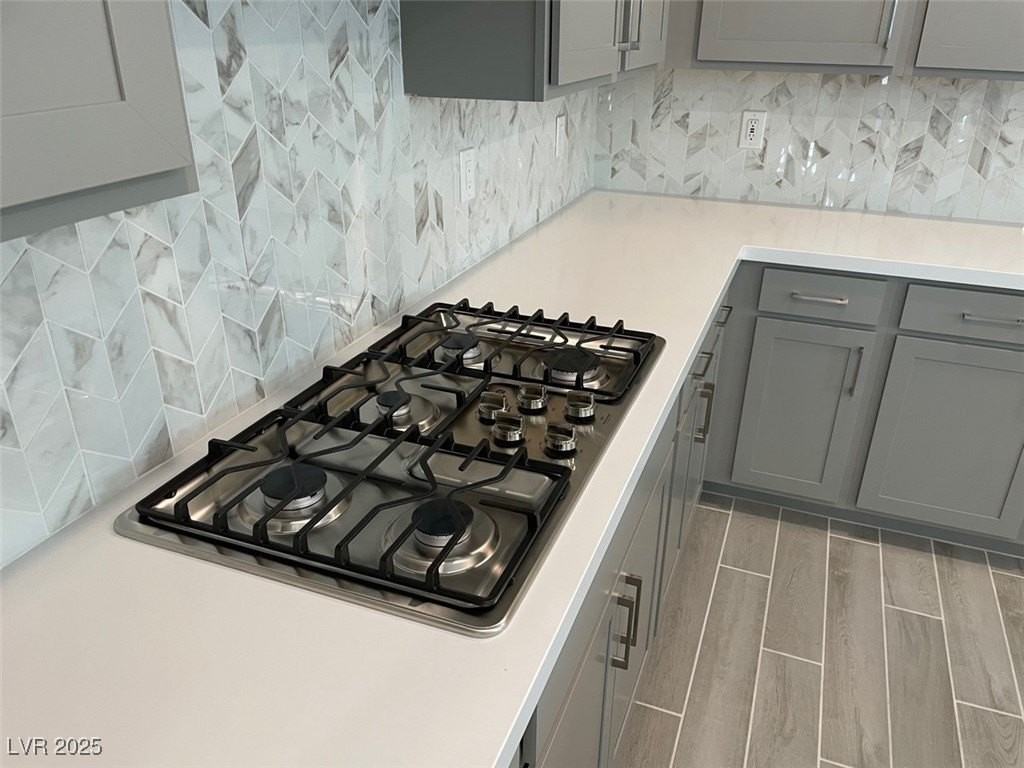 145 Medianoche St - Photo 4 of 24