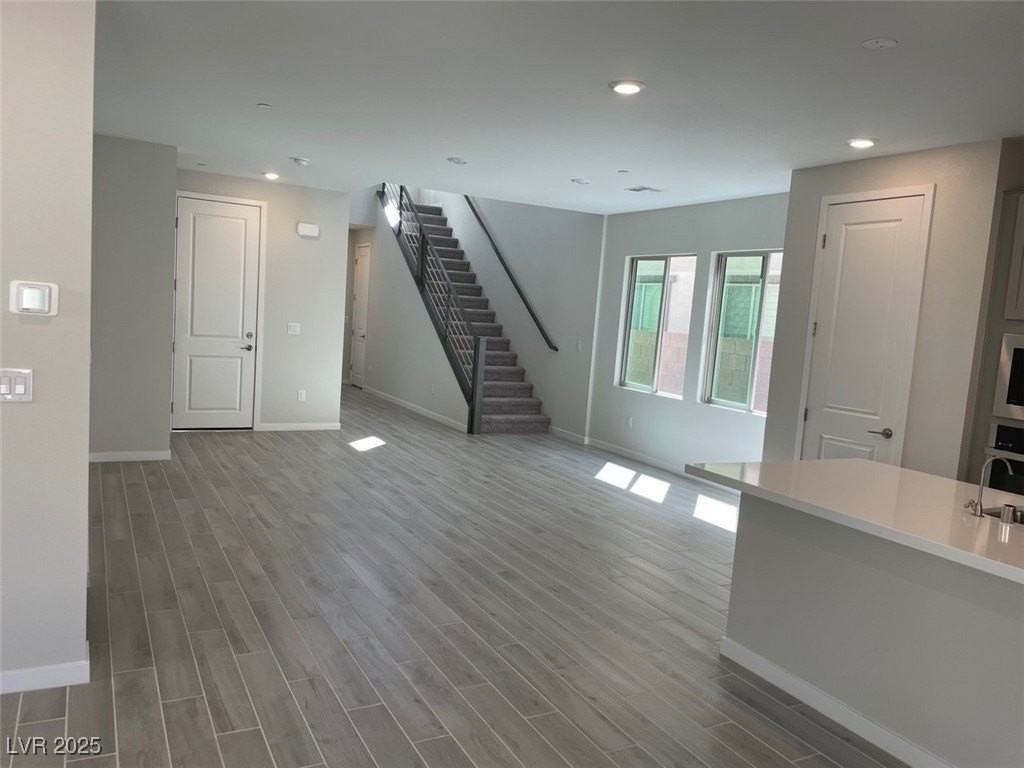 145 Medianoche St - Photo 6 of 24