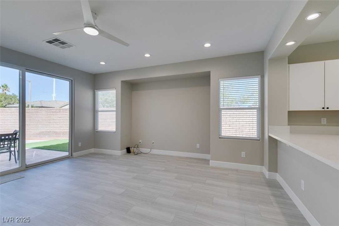 10914 Moonbeam Glow Ln - Photo 7 of 50