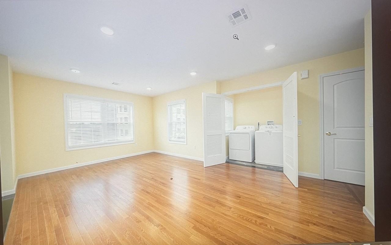 202 Kennedy Blvd #2 - Photo 4 of 20