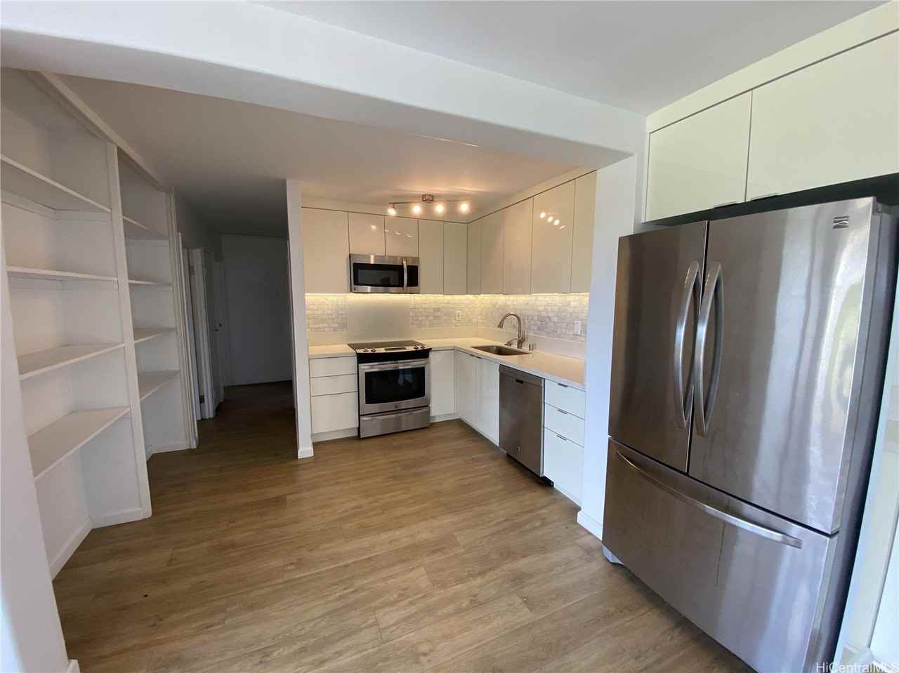 430 Keoniana St Apt 308 #308 - Photo 5 of 13