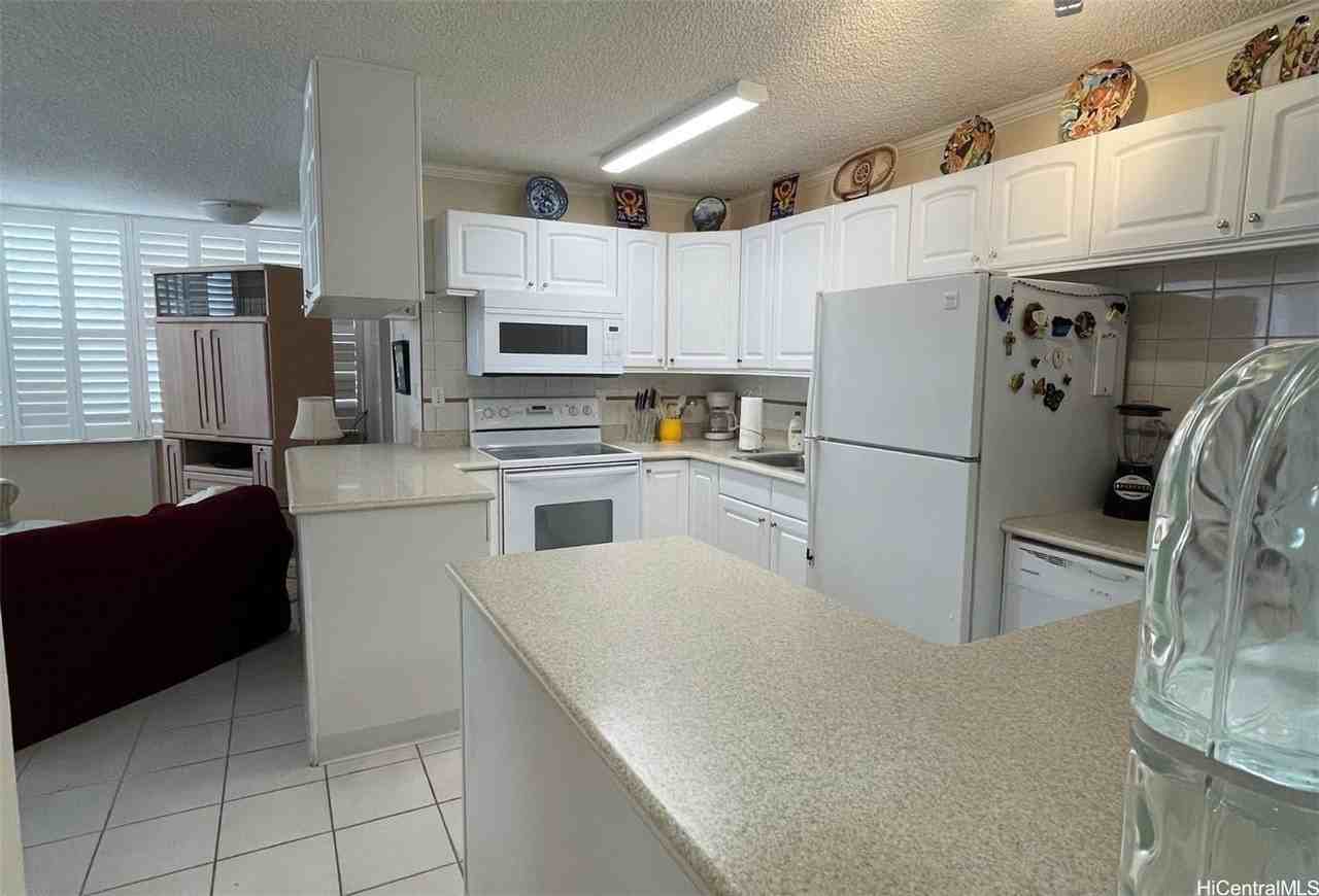 2415 Ala Wai Blvd Apt 1208 #1208 - Photo 5 of 13