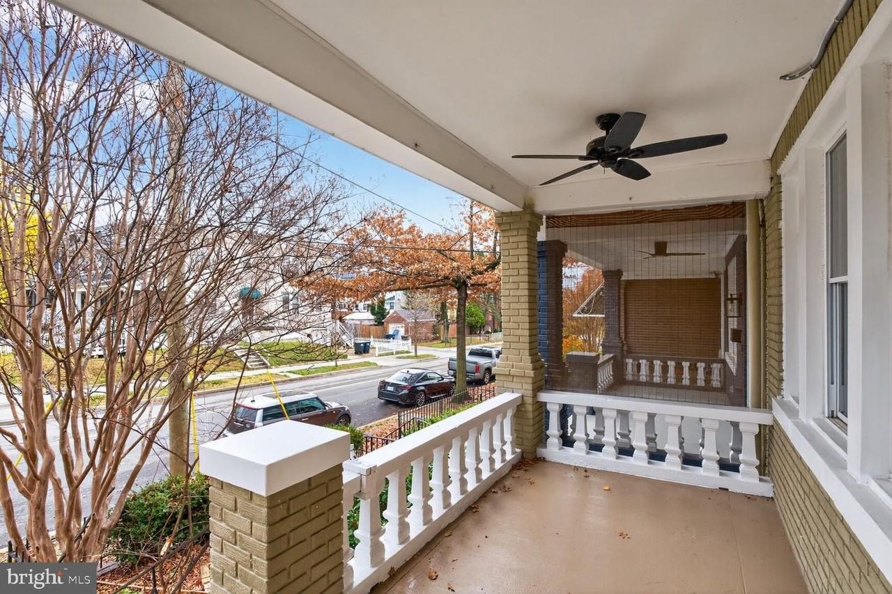 4822 5th St Nw - Photo 2 of 28