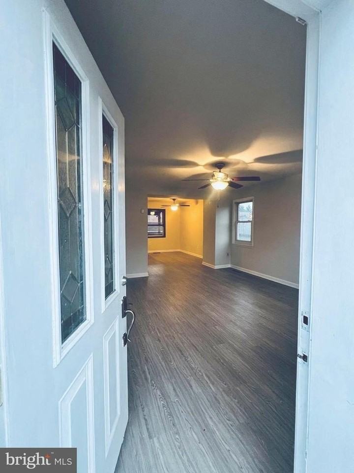 747 Seawall Rd - Photo 3 of 37