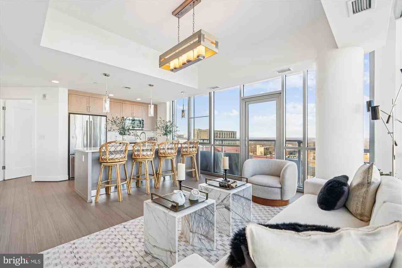 930 Rose Avenue - Photo 2 of 50