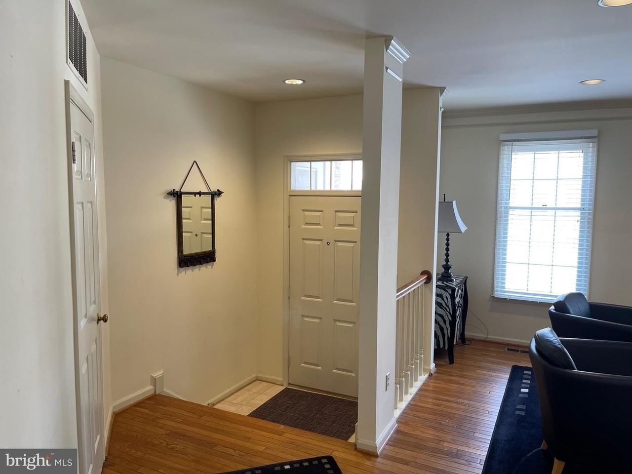 10926 Bloomingdale Dr - Photo 2 of 38