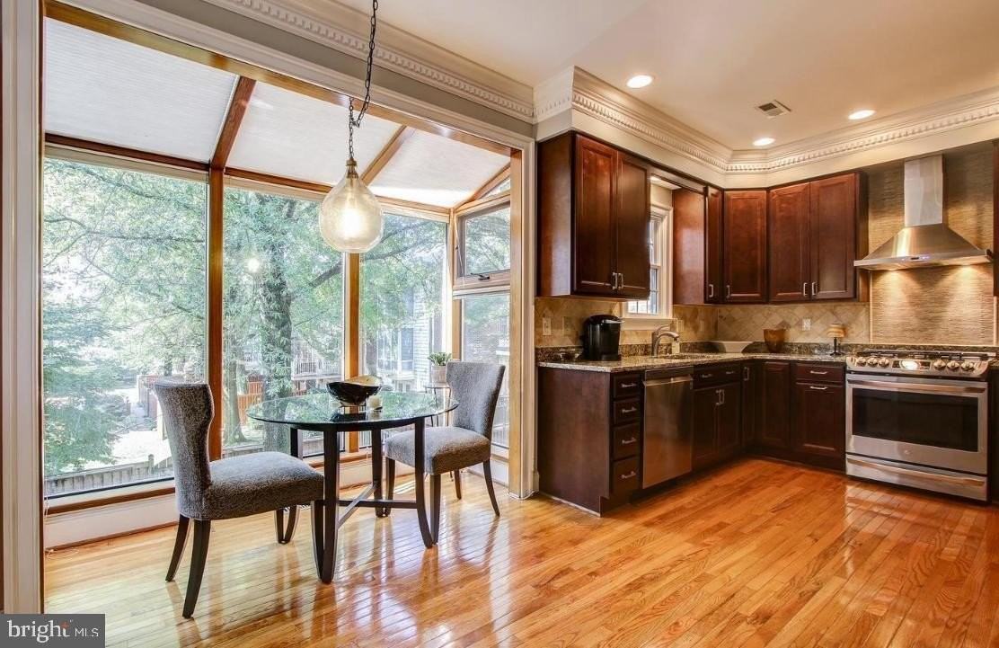 9936 Foxborough Cir - Photo 7 of 18