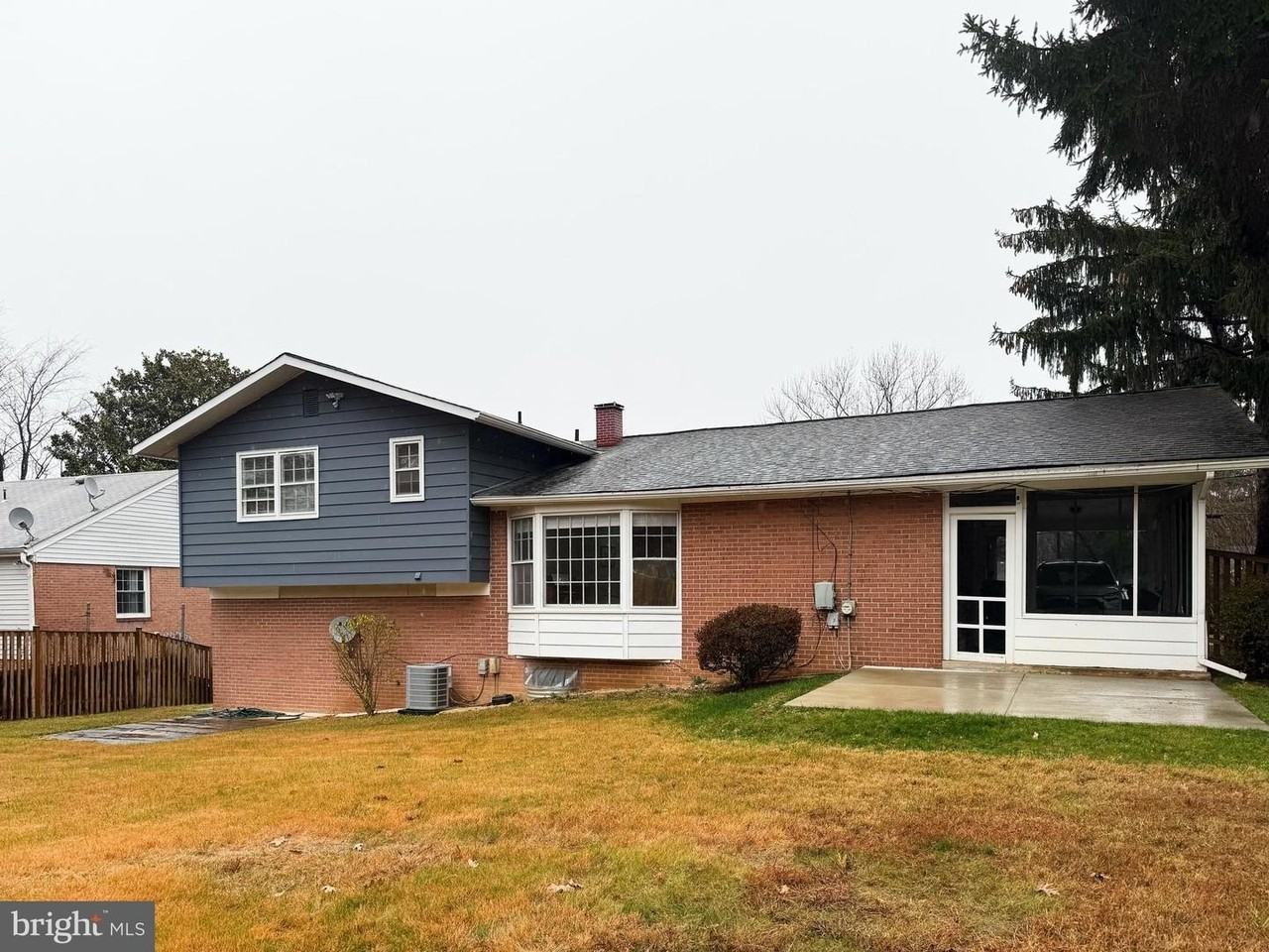 12826 Camellia Dr - Photo 2 of 30