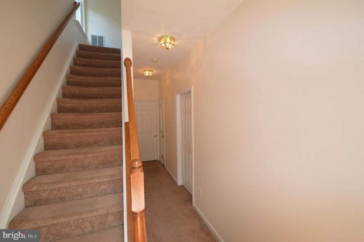 42761 Hollingsworth Ter - Photo 4 of 21