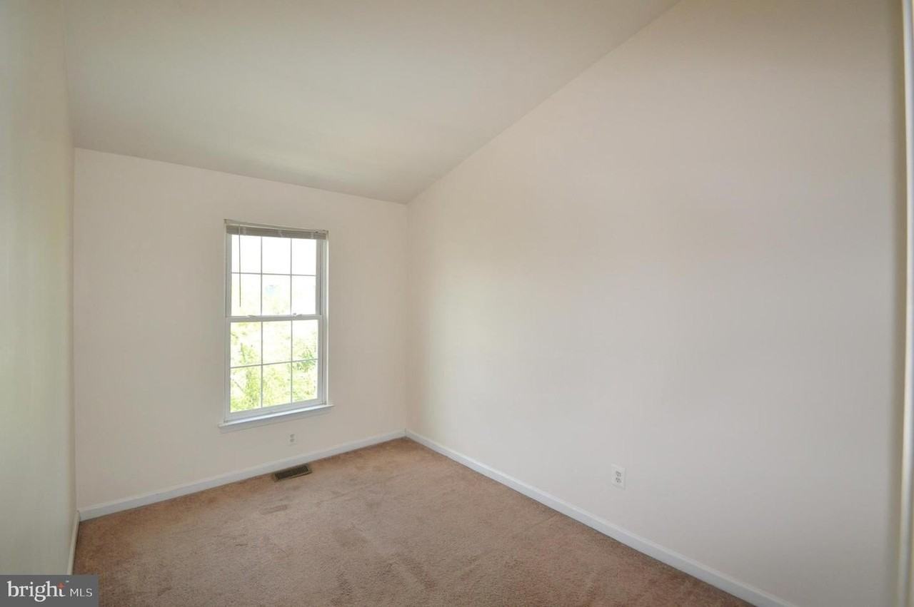 42761 Hollingsworth Ter - Photo 6 of 21