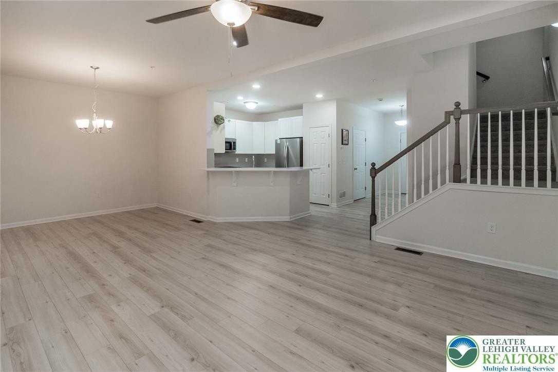 164 Maureen Ln - Photo 7 of 28