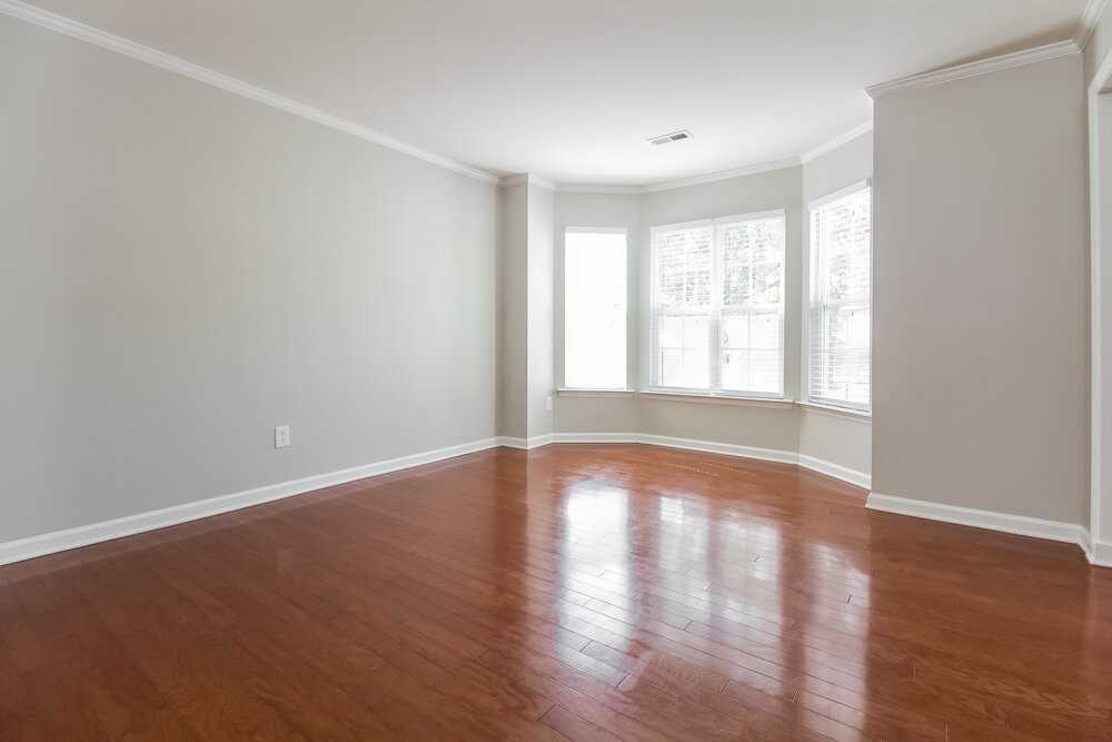 409 Pyracantha Dr - Photo 2 of 14