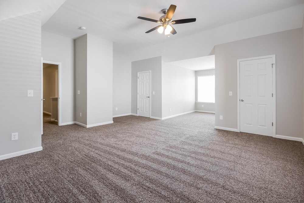 409 Pyracantha Dr - Photo 7 of 14