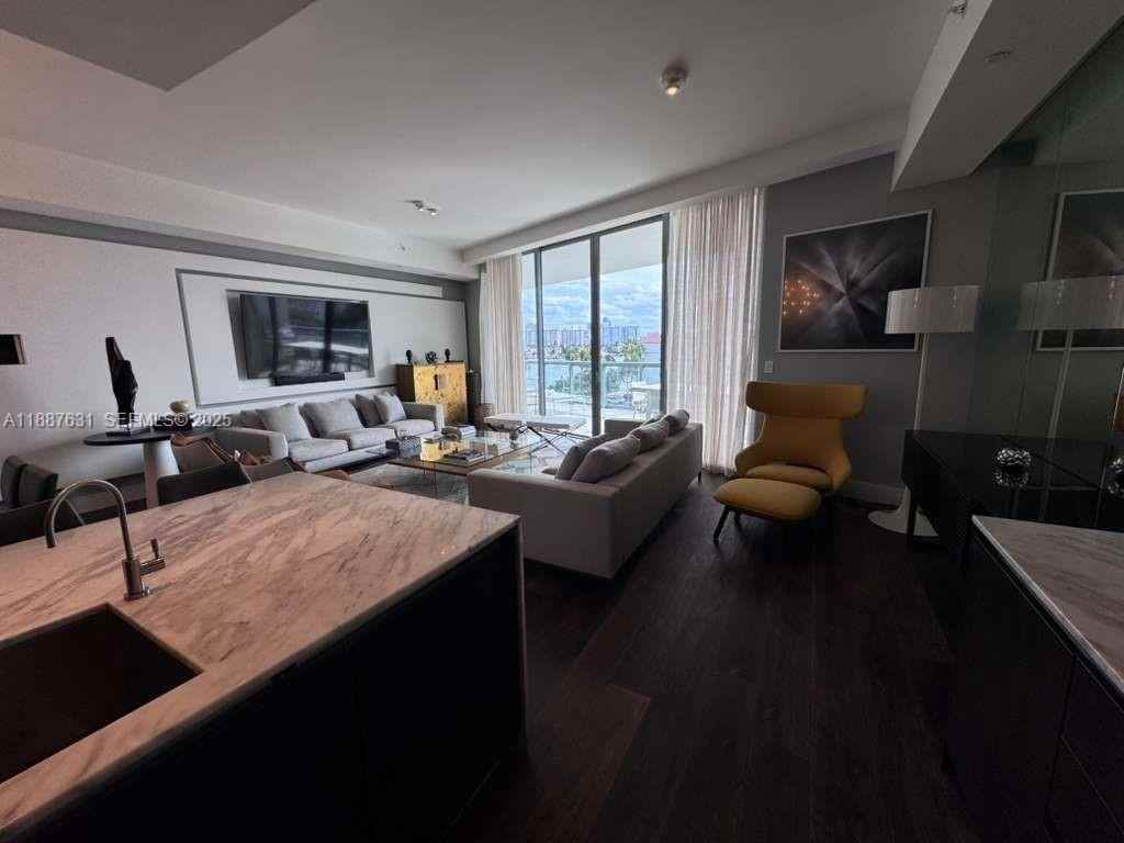 3250 Northeast 188th Street #408 - Photo 7 of 15