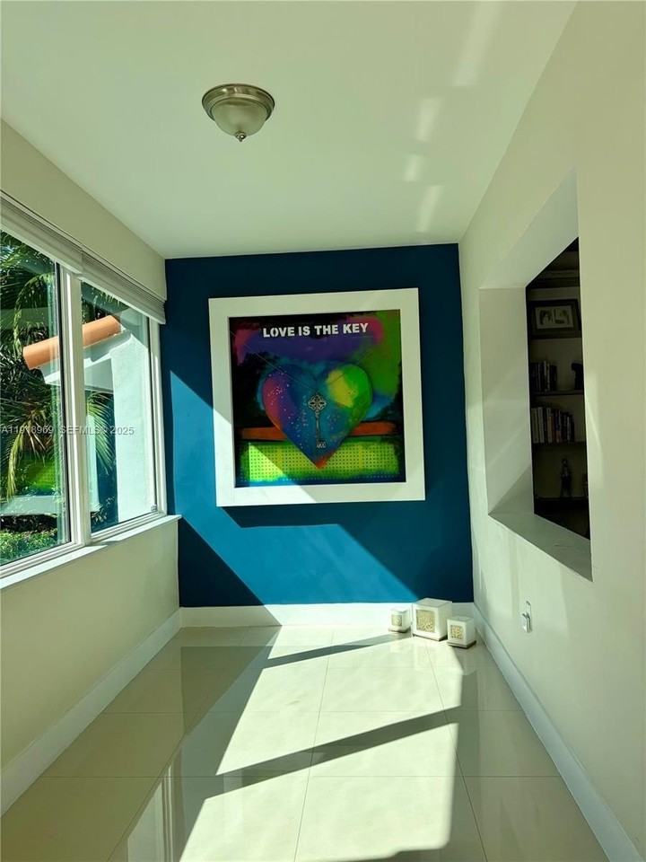 1435 Southwest 16th Street #NA - Photo 2 of 16