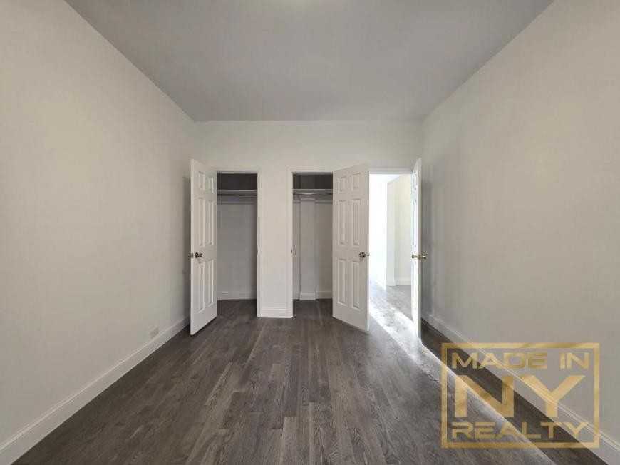 11714 Union Tpke - Photo 7 of 10