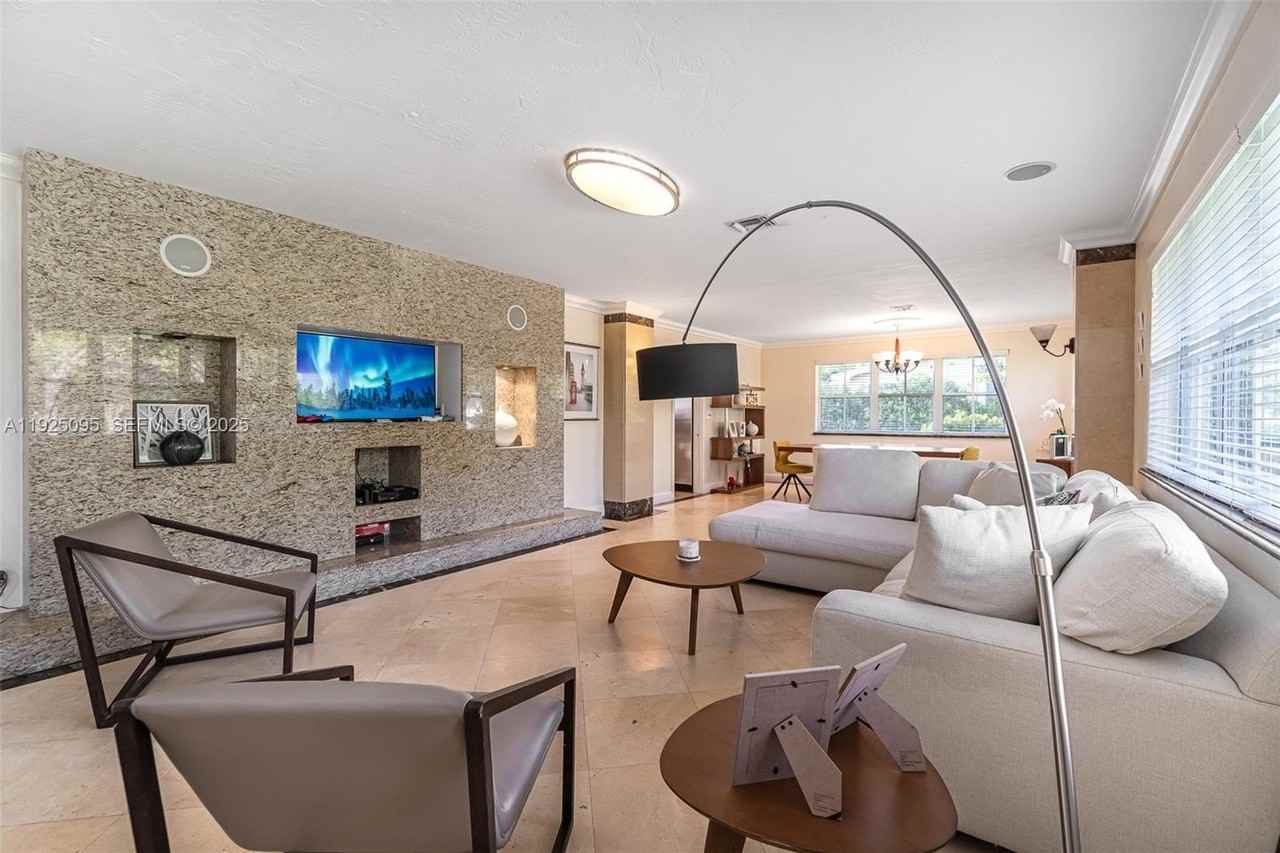 14644 Sw 83rd Ct #0 - Photo 5 of 19