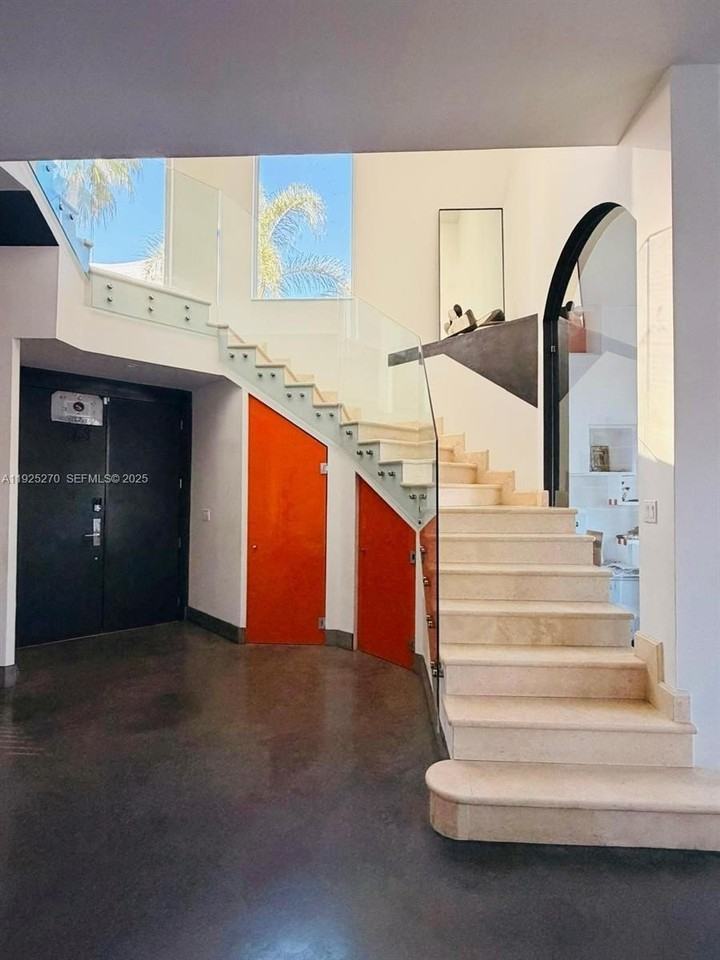 21025 Ne 38th Ave #81 - Photo 6 of 50