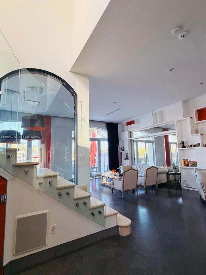 21025 Ne 38th Ave #81 - Photo 7 of 50