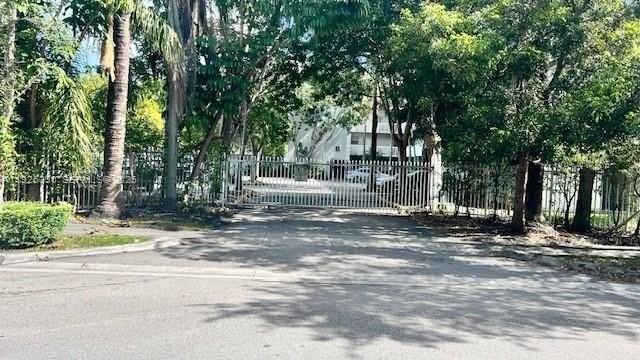 17255 Sw 95th Ave #350 - Photo 2 of 11