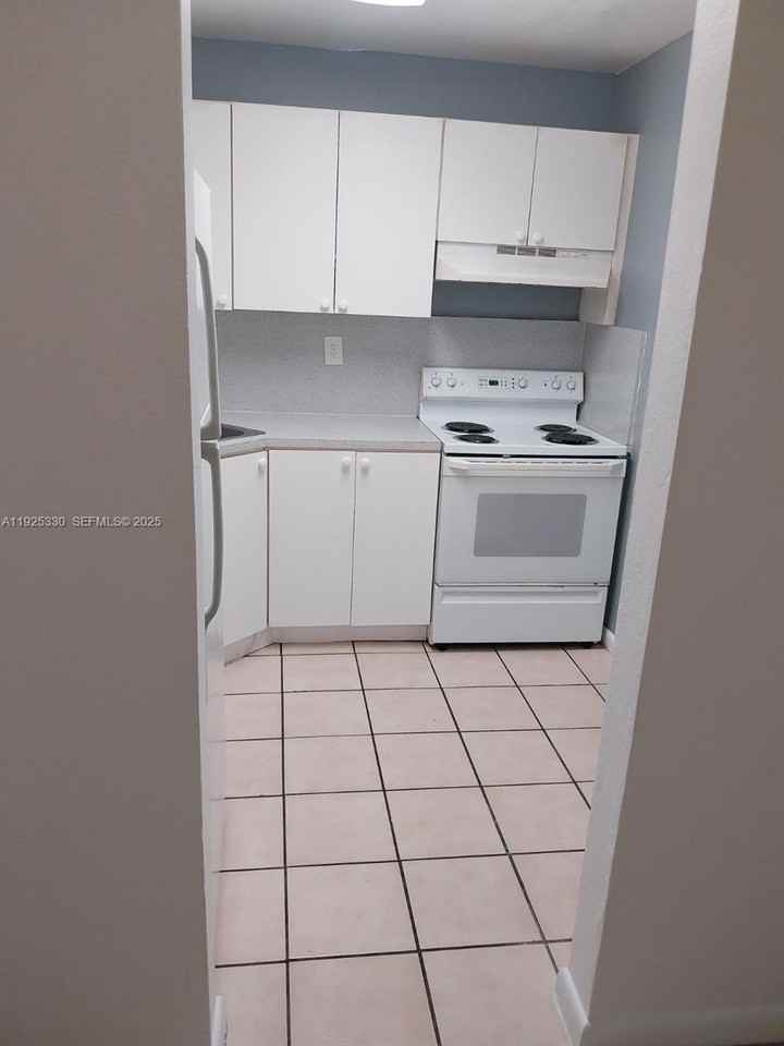 17255 Sw 95th Ave #350 - Photo 3 of 11