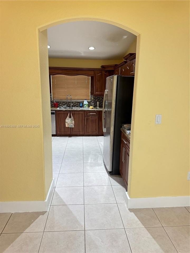 23953 Sw 108th Ct - Photo 5 of 25