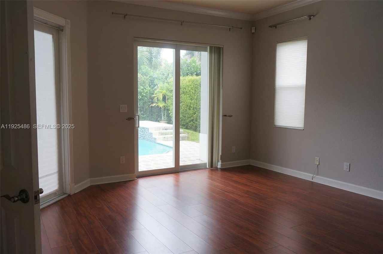 8006 N Savannah Cir - Photo 6 of 19