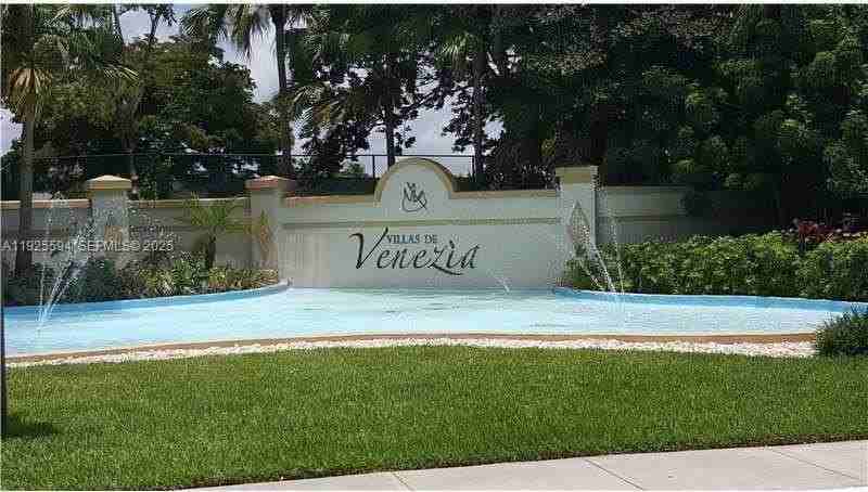 9788 Nob Hill Ct #9788 - Photo 2 of 17