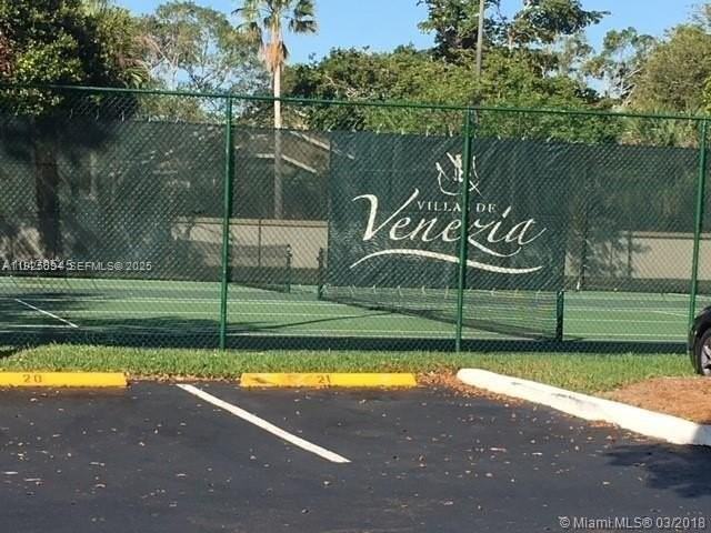 9788 Nob Hill Ct #9788 - Photo 4 of 17