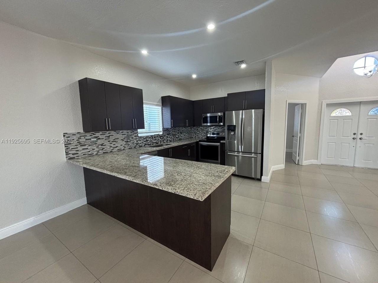 16124 Southwest 55th Terrace #0 - Photo 5 of 16