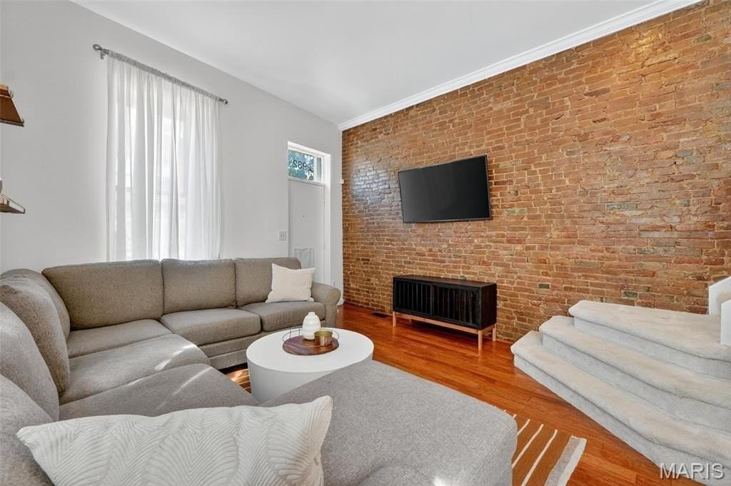 2932 Lemp Ave - Photo 7 of 44