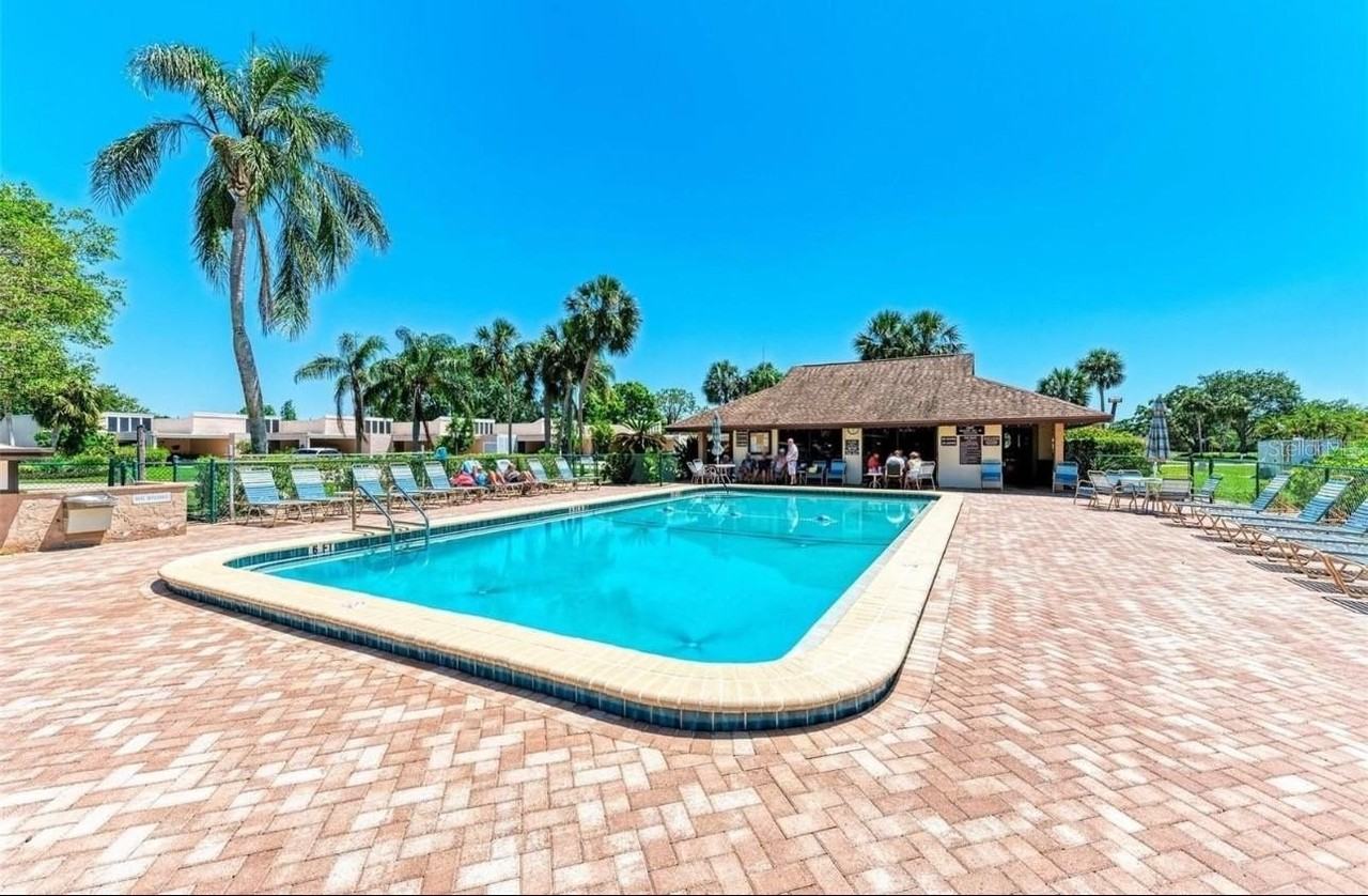 6116 43rd St W #401D - Photo 2 of 15