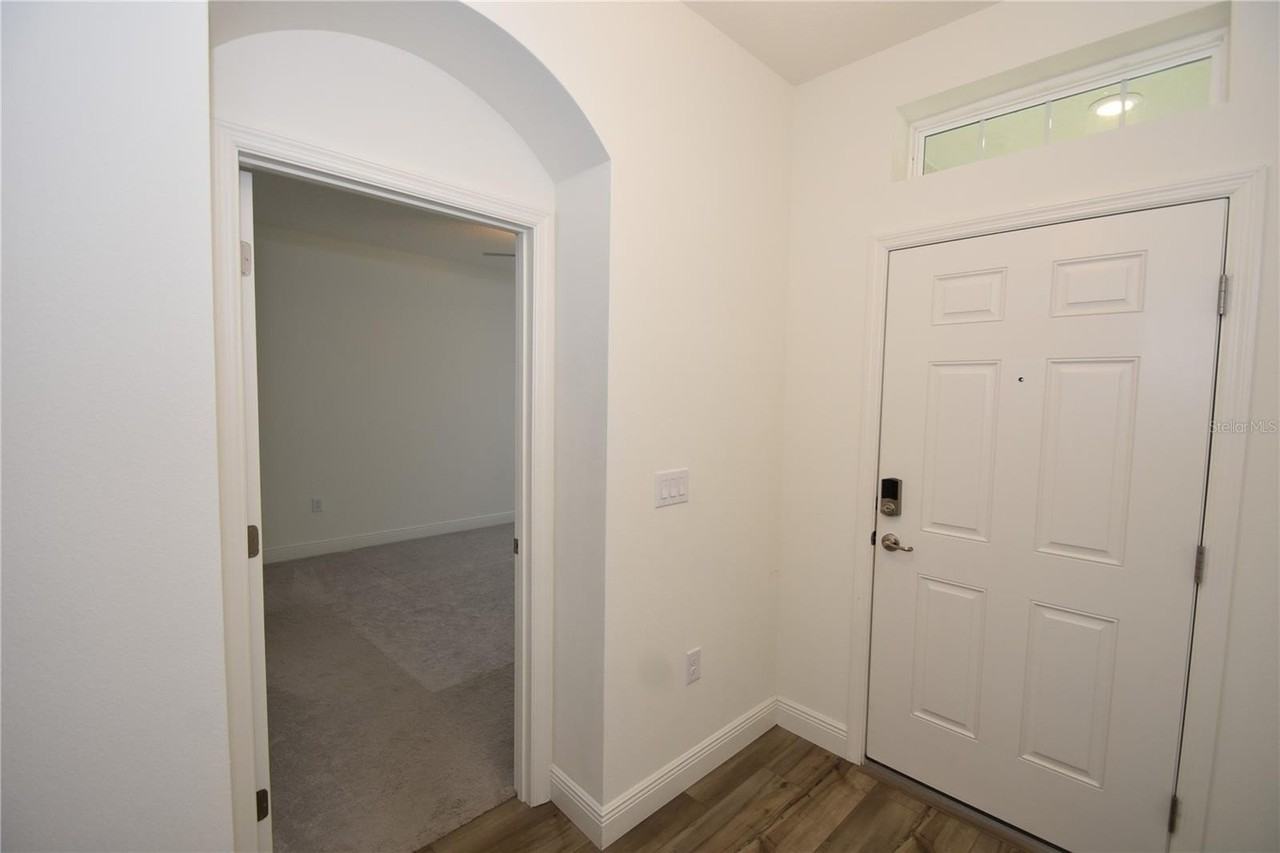 59 Oakleaf Way - Photo 4 of 39