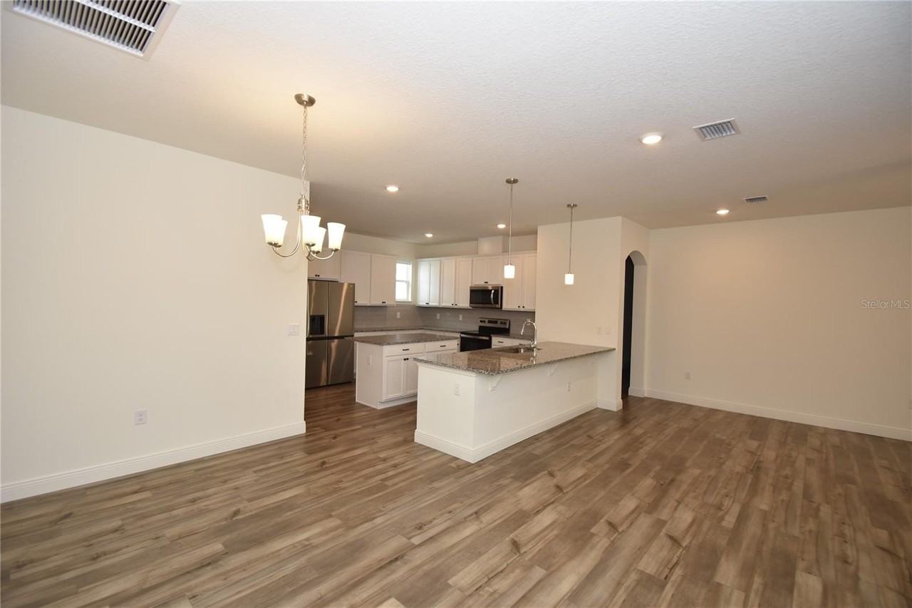 59 Oakleaf Way - Photo 5 of 39