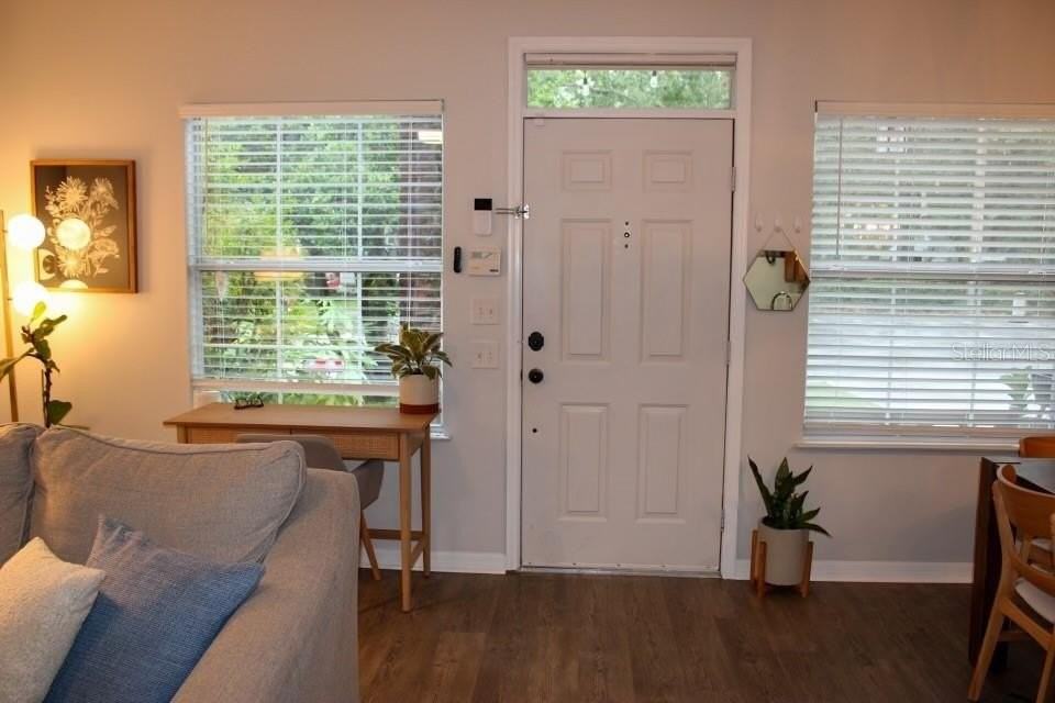 533 Nw 50th Blvd - Photo 2 of 19