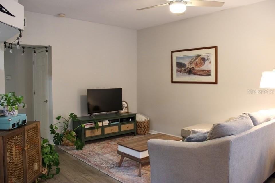 533 Nw 50th Blvd - Photo 3 of 19