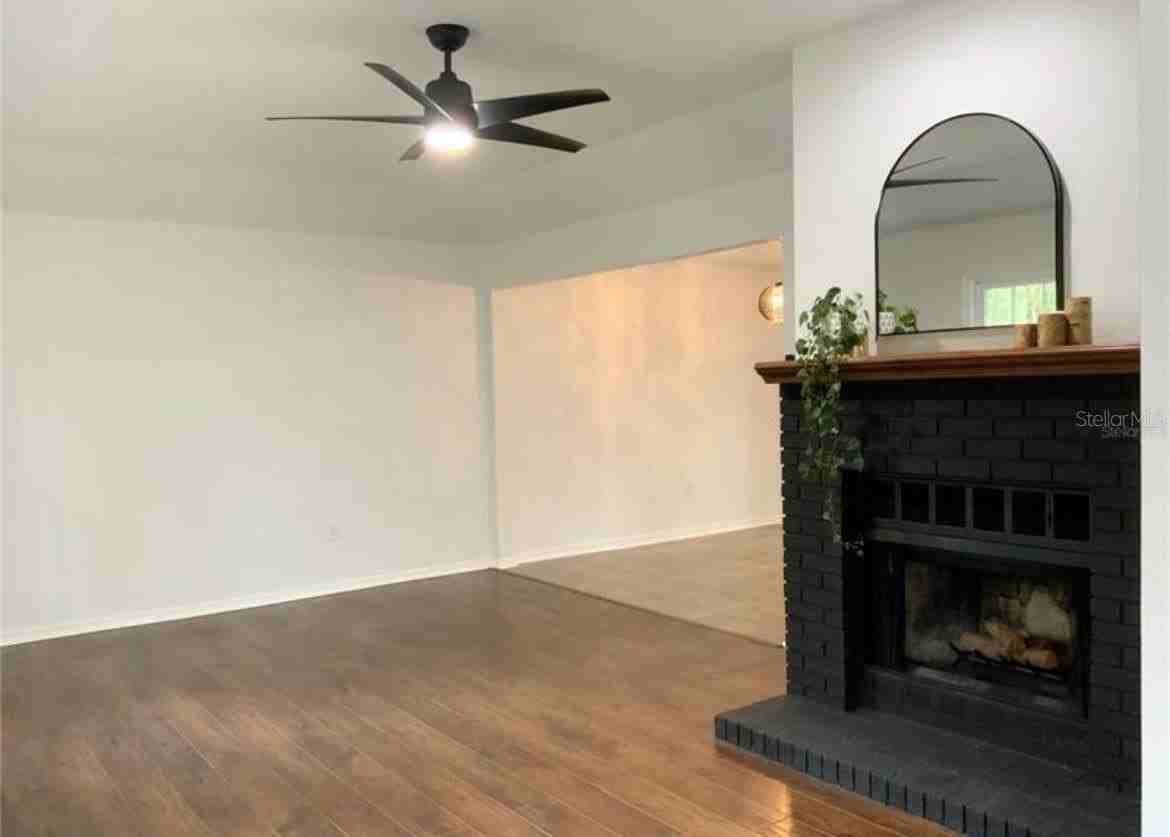 5409 Southwest 88th Court - Photo 2 of 7