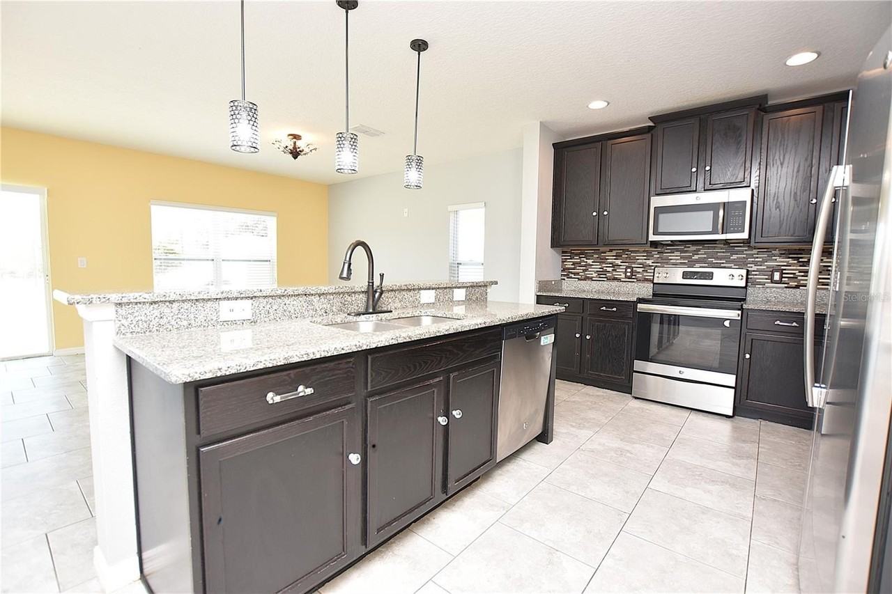 117 Williamson Dr - Photo 6 of 39