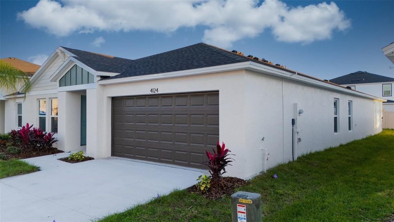 4124 River Beacon Blvd - Photo 2 of 50