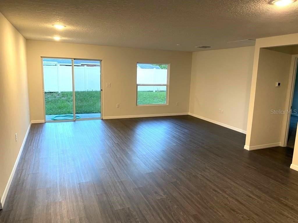 945 Luna Ter - Photo 4 of 10