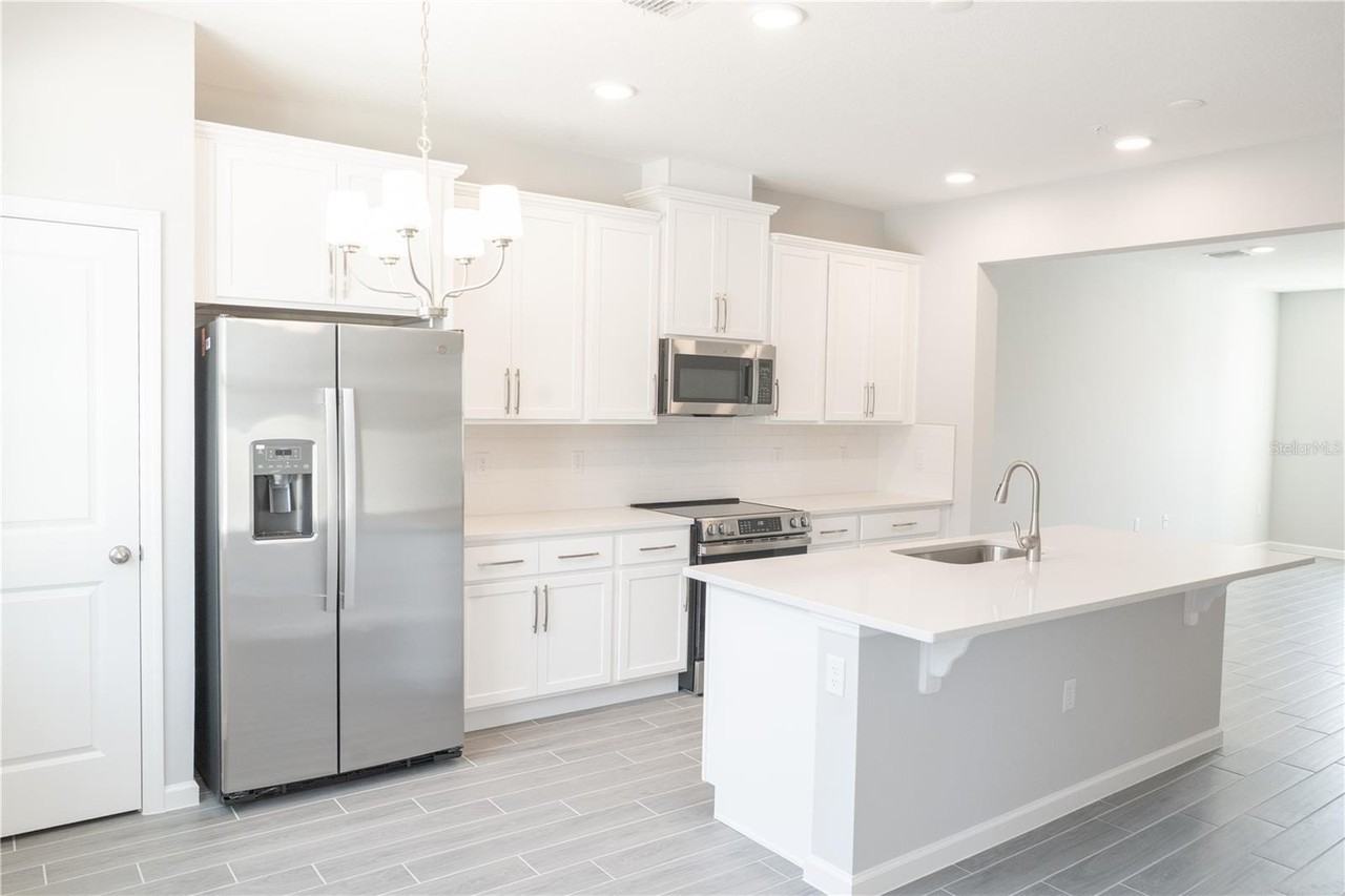 583 Pothos St - Photo 4 of 26