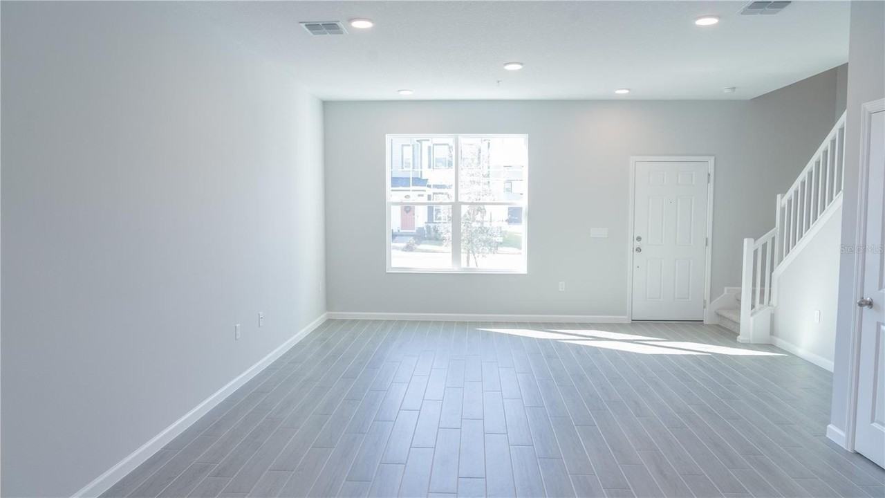 583 Pothos St - Photo 7 of 26