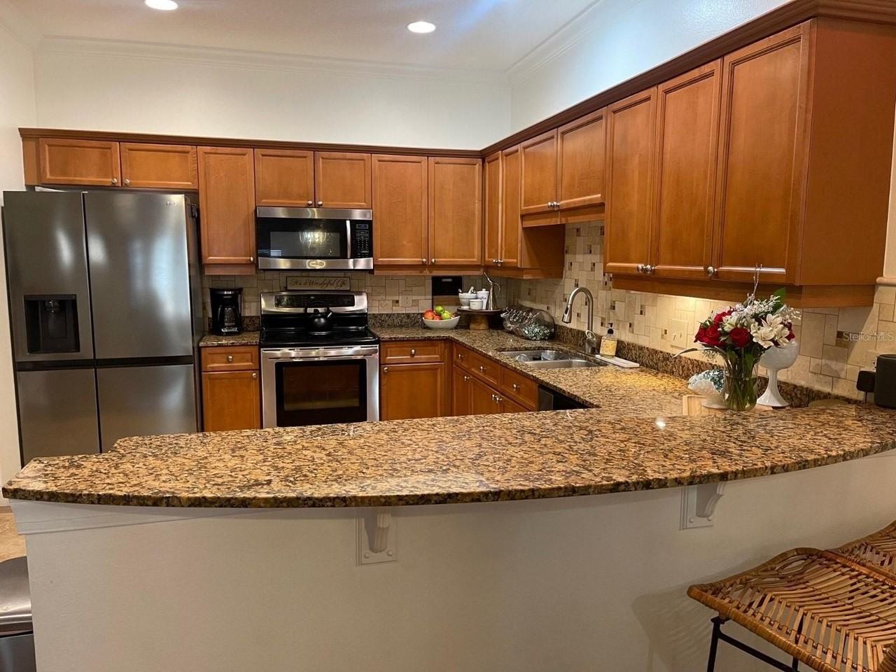 420 Barcelona Dr - Photo 5 of 7