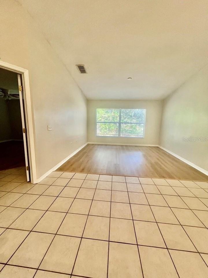 37225 Grassy Hill Ln - Photo 4 of 11