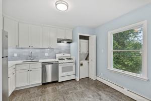 featured image of 132 Waverly Avenue #2
